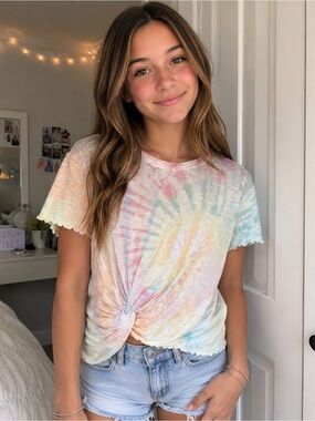 American Eagle Outfitters Pastel Pink and Light Blue Tie-Dye Tee